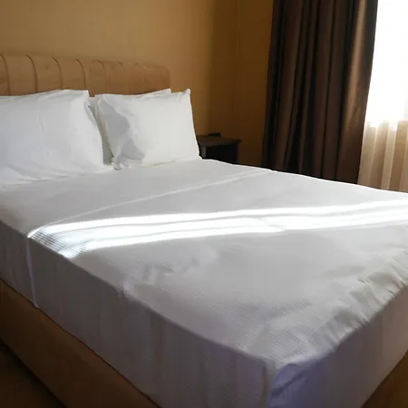 Servi House - Aparthotel