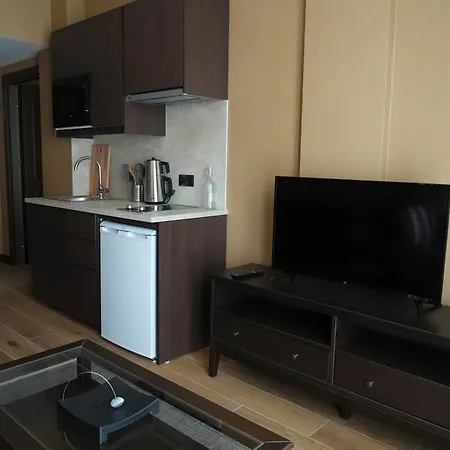 Servi House - *
