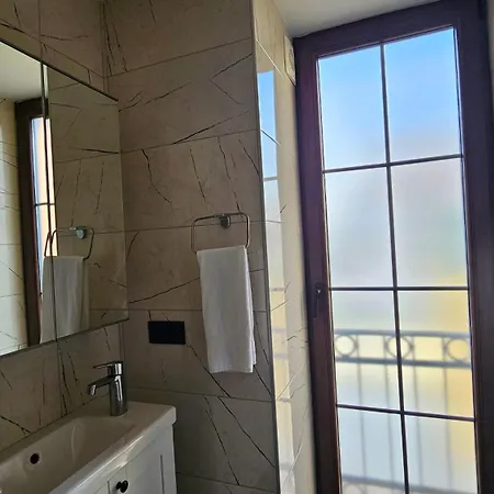 Servi House - Aparthotel *